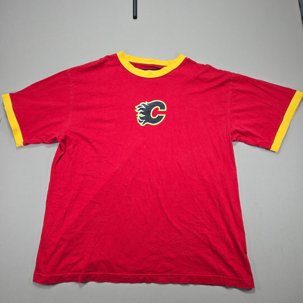 Vintage CCM NHL Calgary Flames T-Shirt Mens XL Red Hockey Logo Ringer‎ Tee